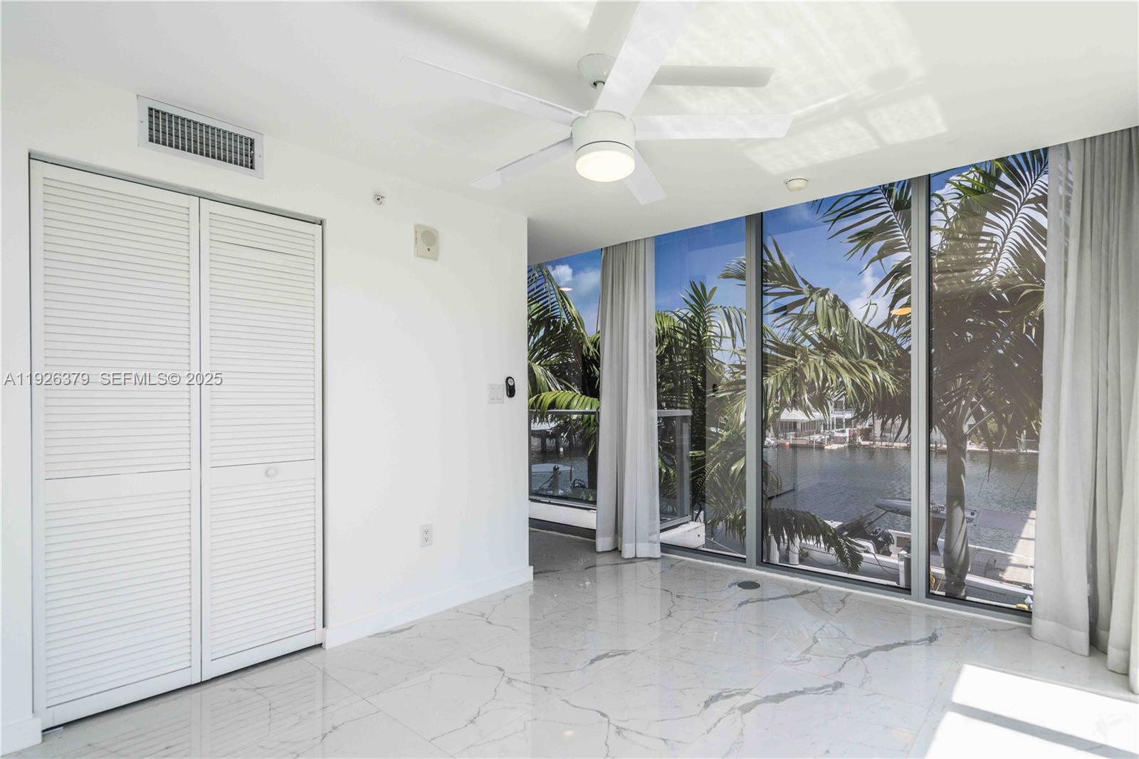 8425 Crespi Boulevard, Unit TH3 Miami Beach, FL 33141 - Photo 21 of 28 a view of a entryway