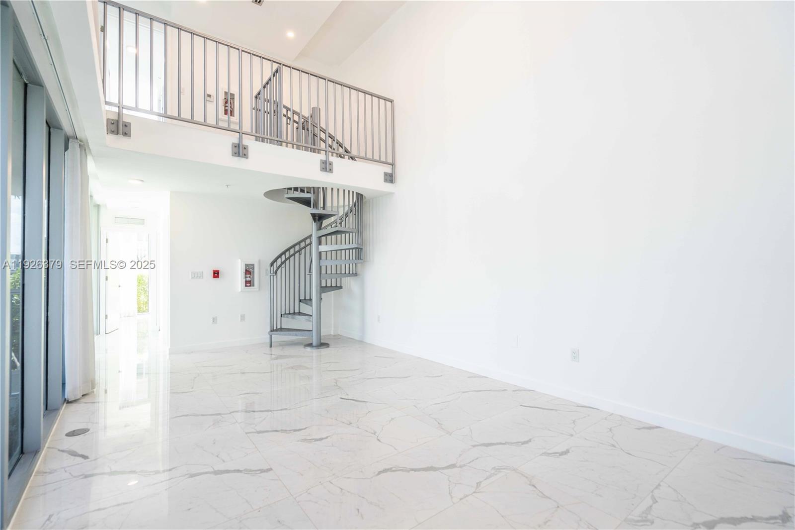 8425 Crespi Boulevard, Unit TH3 Miami Beach, FL 33141 - Photo 7 of 28 a view of entryway