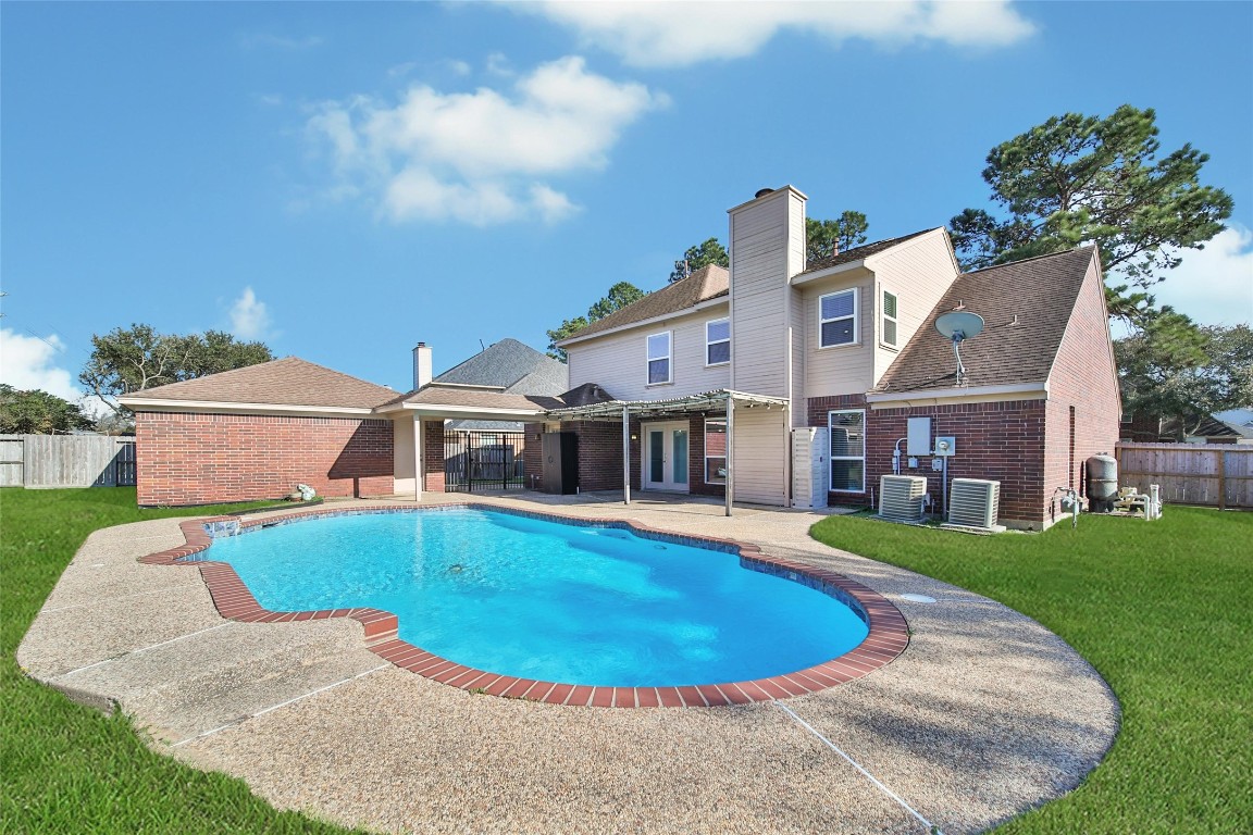 17618 Rustling Aspen Lane Houston, TX 77095 - Photo 38 of 43