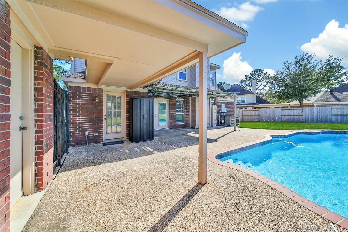 17618 Rustling Aspen Lane Houston, TX 77095 - Photo 41 of 43