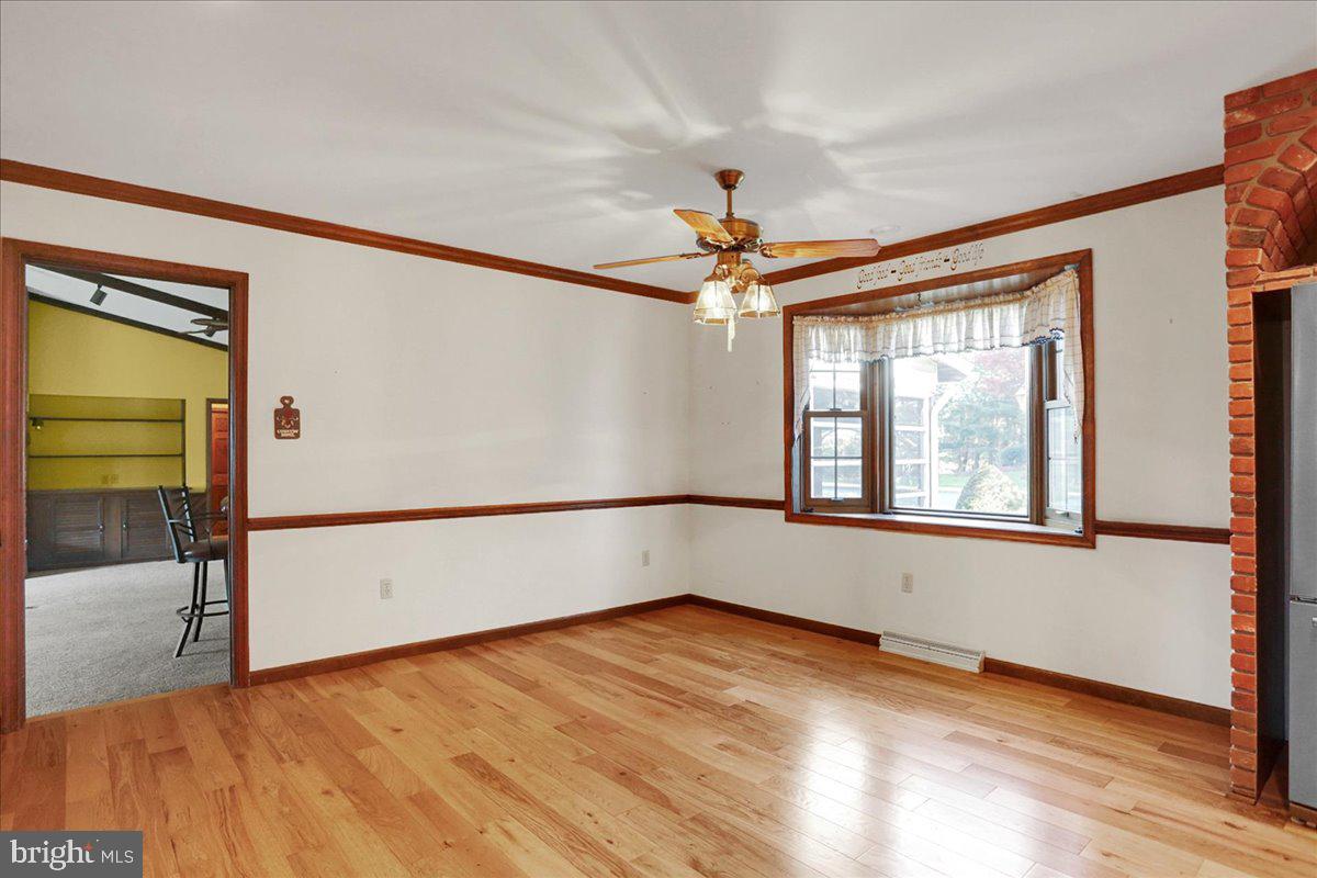 1152 Cedar Top Road Reading, PA 19607 - Photo 24 of 48 Breakfast area