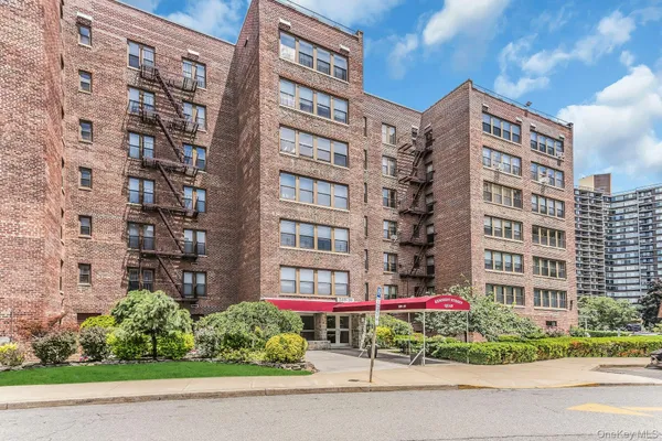 $409,000 | 209-39 23rd Avenue, Unit 3F | Bay Terrace