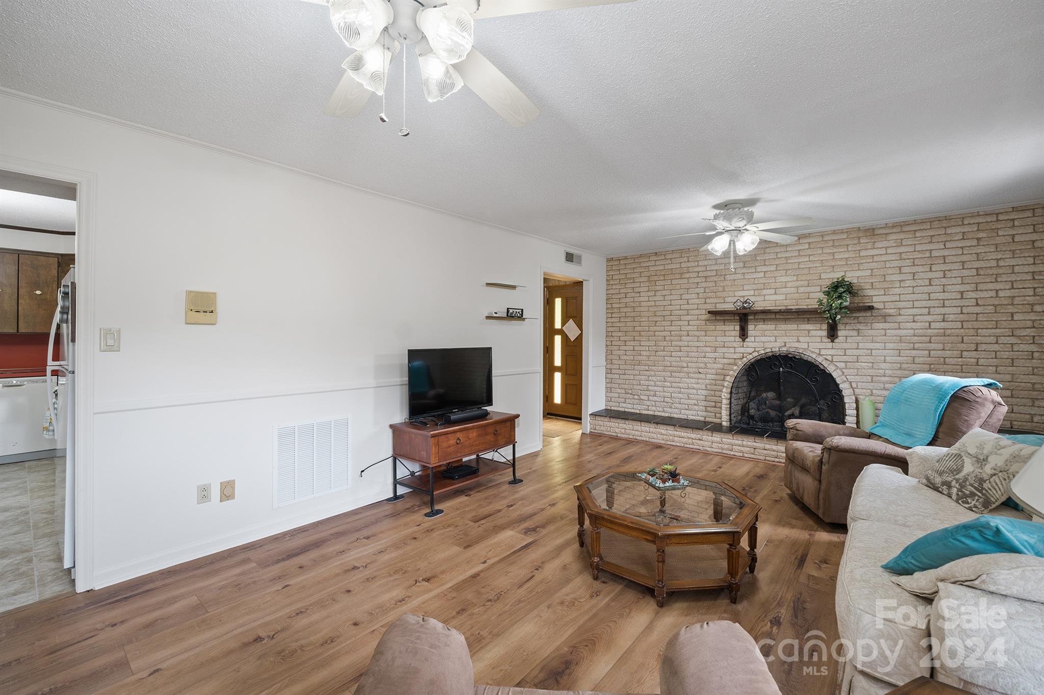 6298 Lynchburg Road Hickory, NC 28601 - Photo 8 of 43 Gallery Image 8