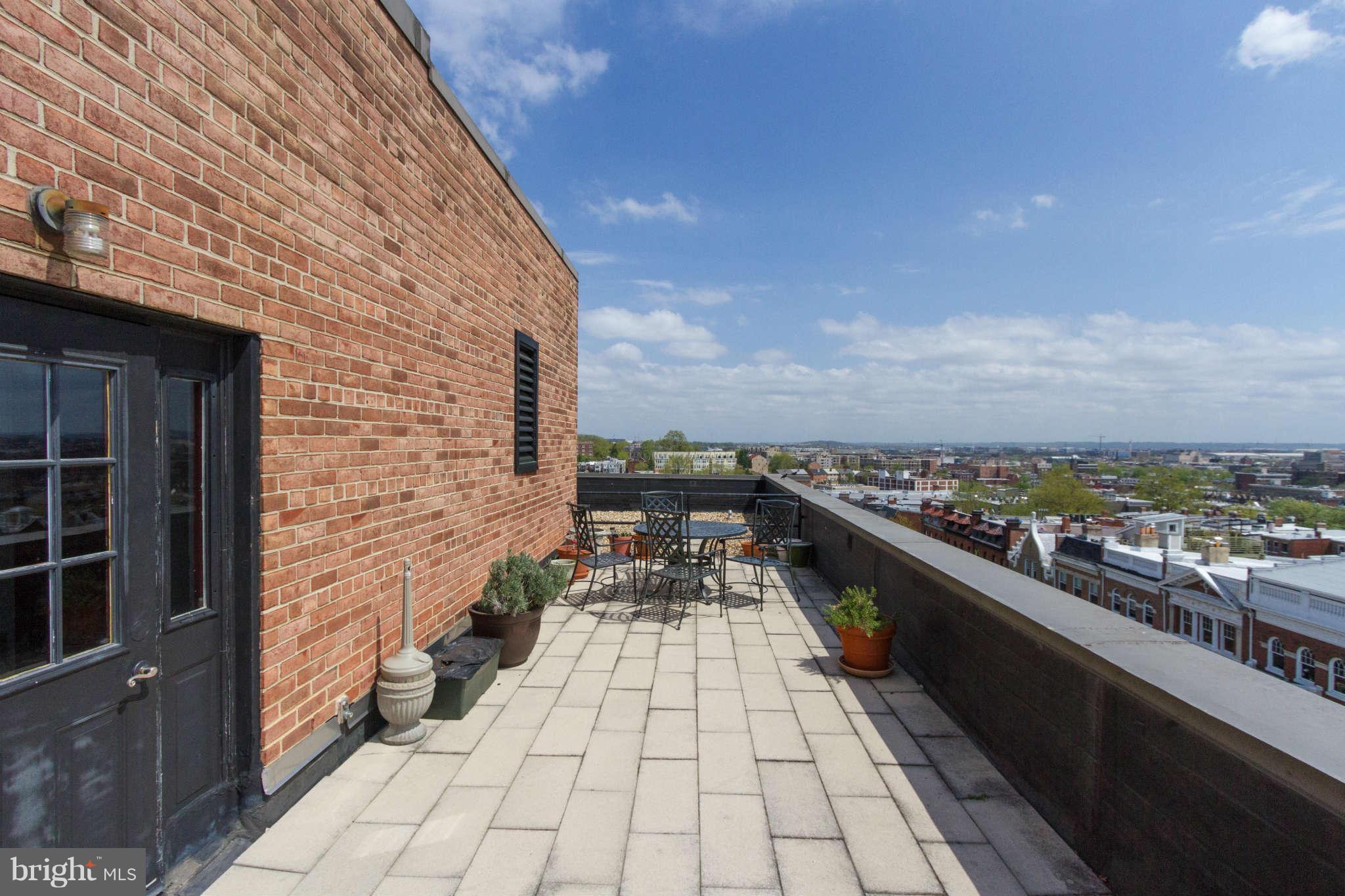 1880 Columbia Road Northwest, Unit 304 Washington, DC 20009 - Photo 22 of 28 Deck