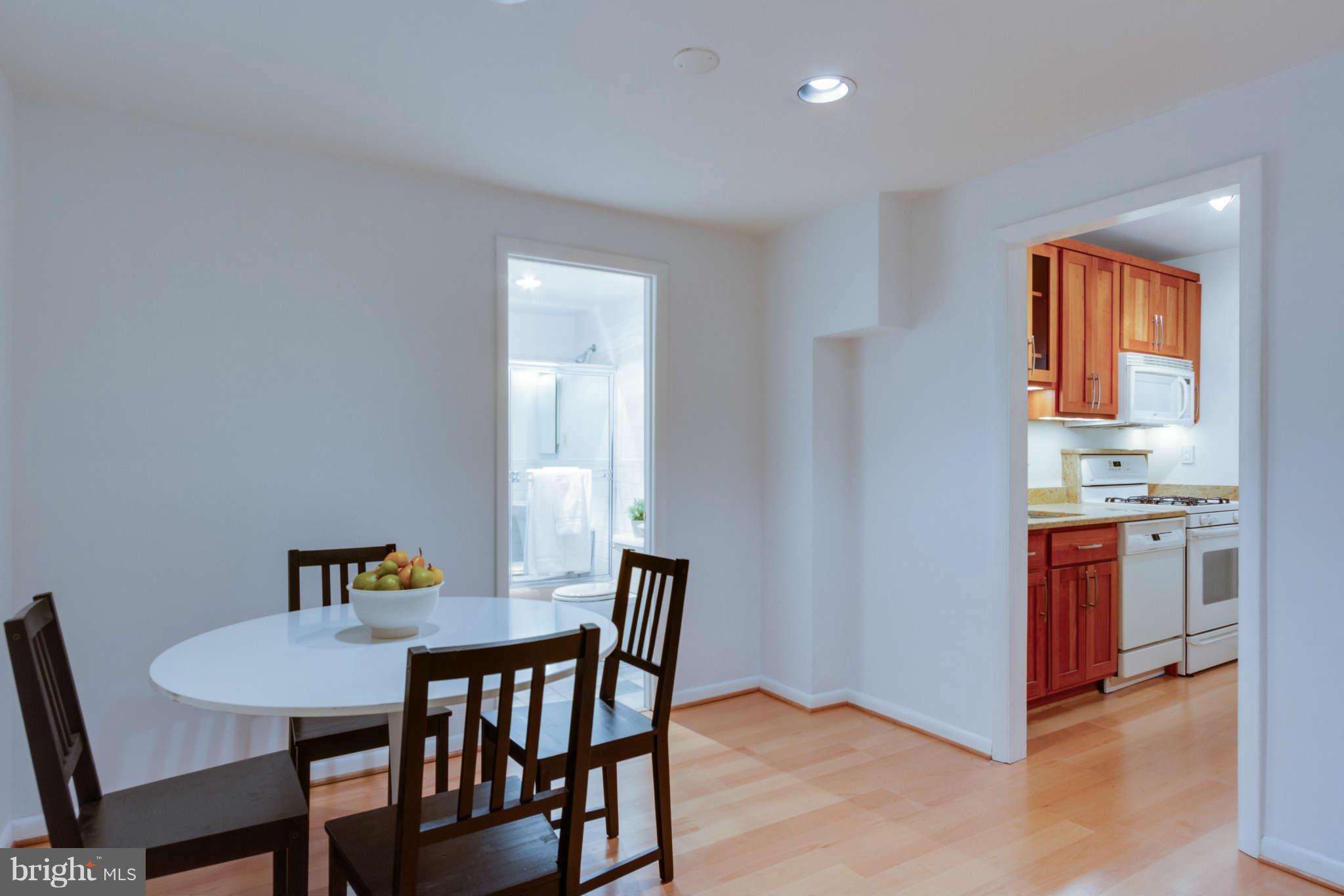 1880 Columbia Road Northwest, Unit 304 Washington, DC 20009 - Photo 9 of 28 Dining Room