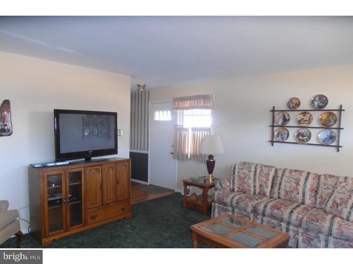 1418 Greenway Road Swarthmore, PA 19081 - Photo 3 of 12