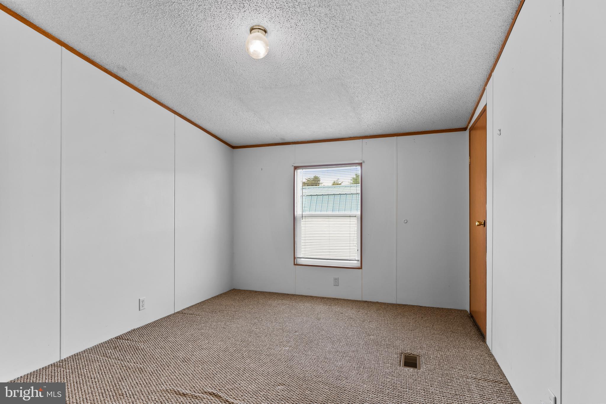 21 Hidden Noll Road Carlisle, PA 17013 - Photo 15 of 25 an empty room with windows