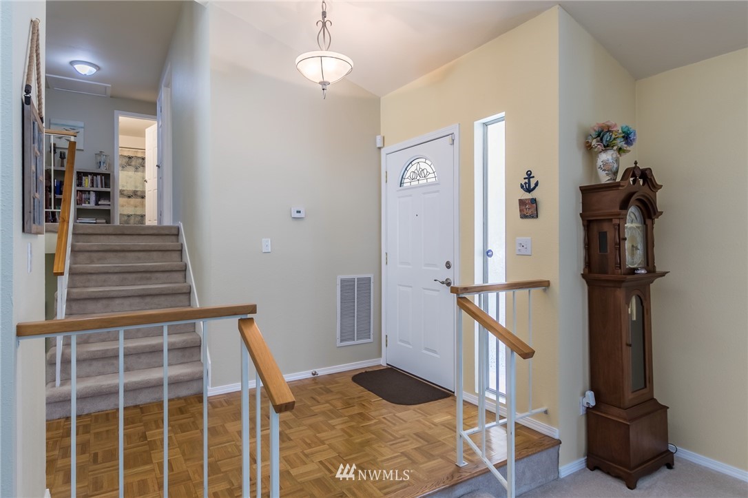 15612 Southeast 178th Street Renton, WA 98058 - Photo 15 of 40