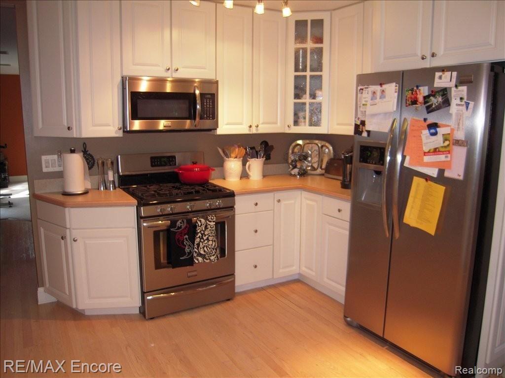 6185 Clarkston Road Clarkston, MI 48346 - Photo 14 of 33 APPLIANCES