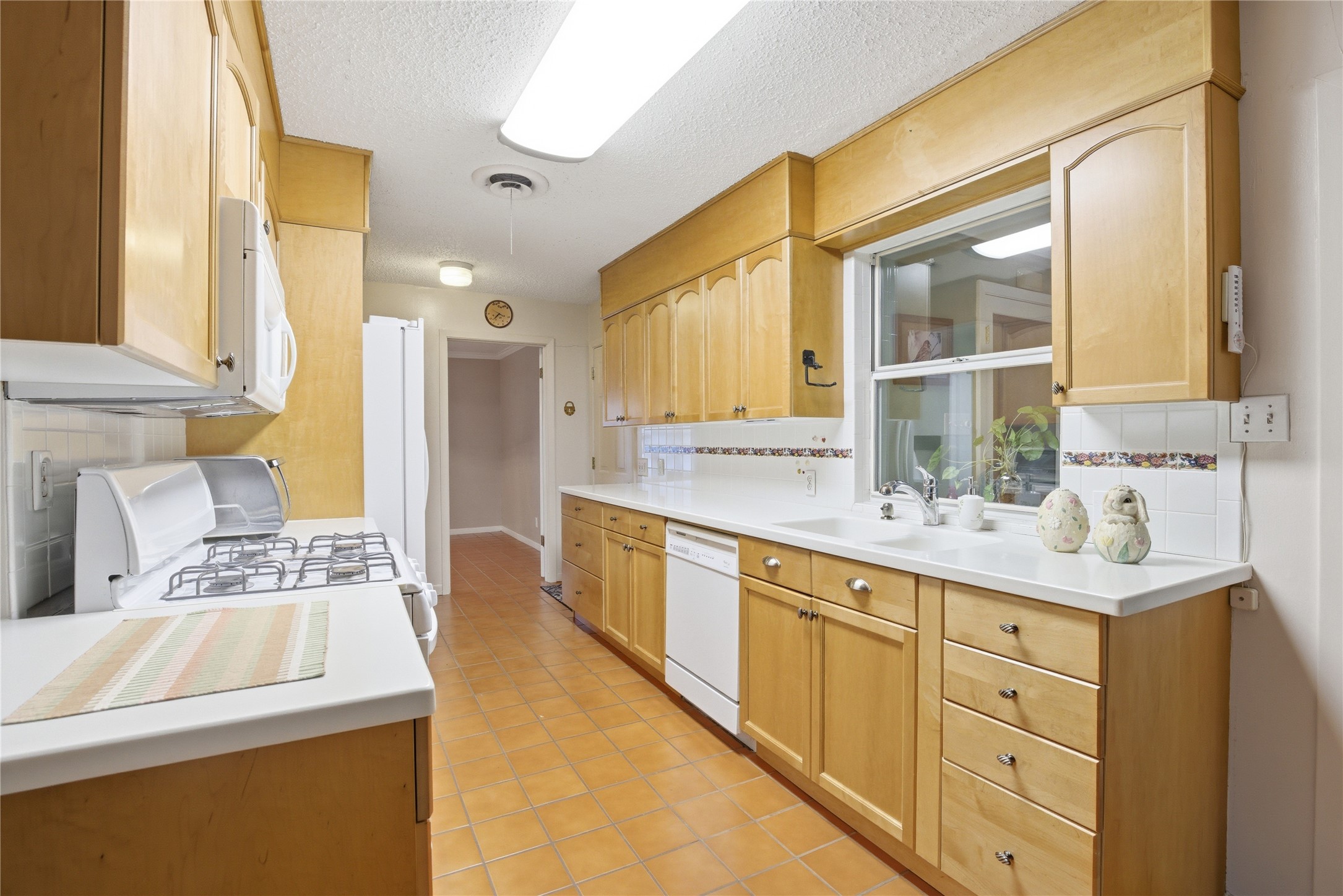 2902 Dover Place Austin, TX 78757 - Photo 6 of 12