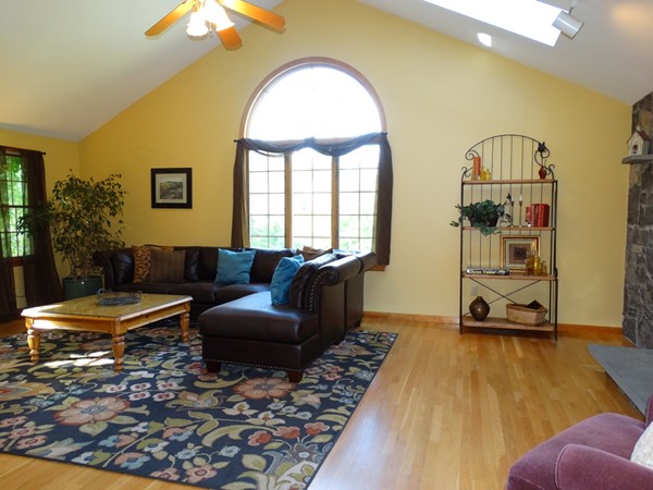 40 Grover Road Ashland, MA 01721 - Photo 7 of 30