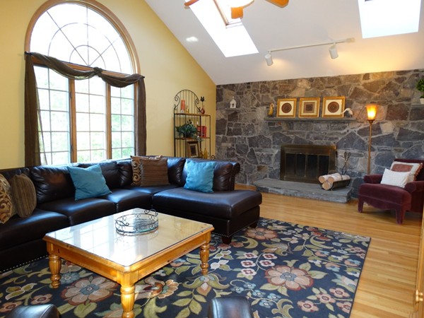 40 Grover Road Ashland, MA 01721 - Photo 8 of 30