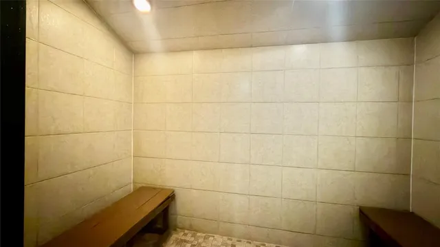 $1,975 | 9340 Lagoon Place, Unit 403, Davie, FL 33324