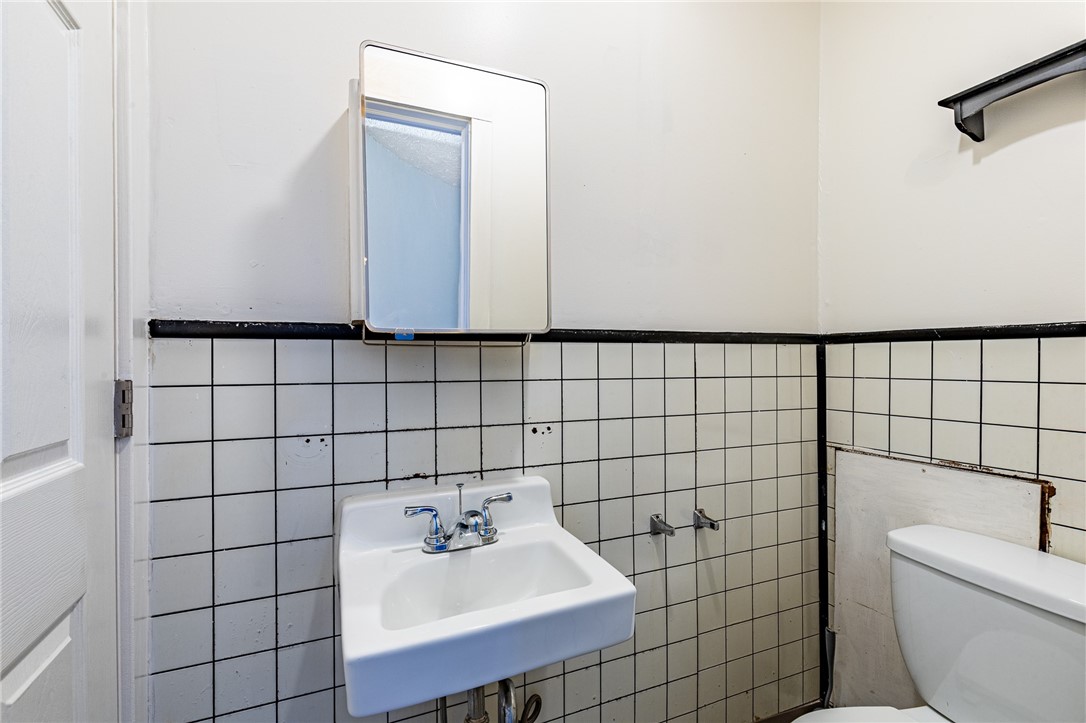 122 Ambrose Street Rochester, NY 14608 - Photo 18 of 48