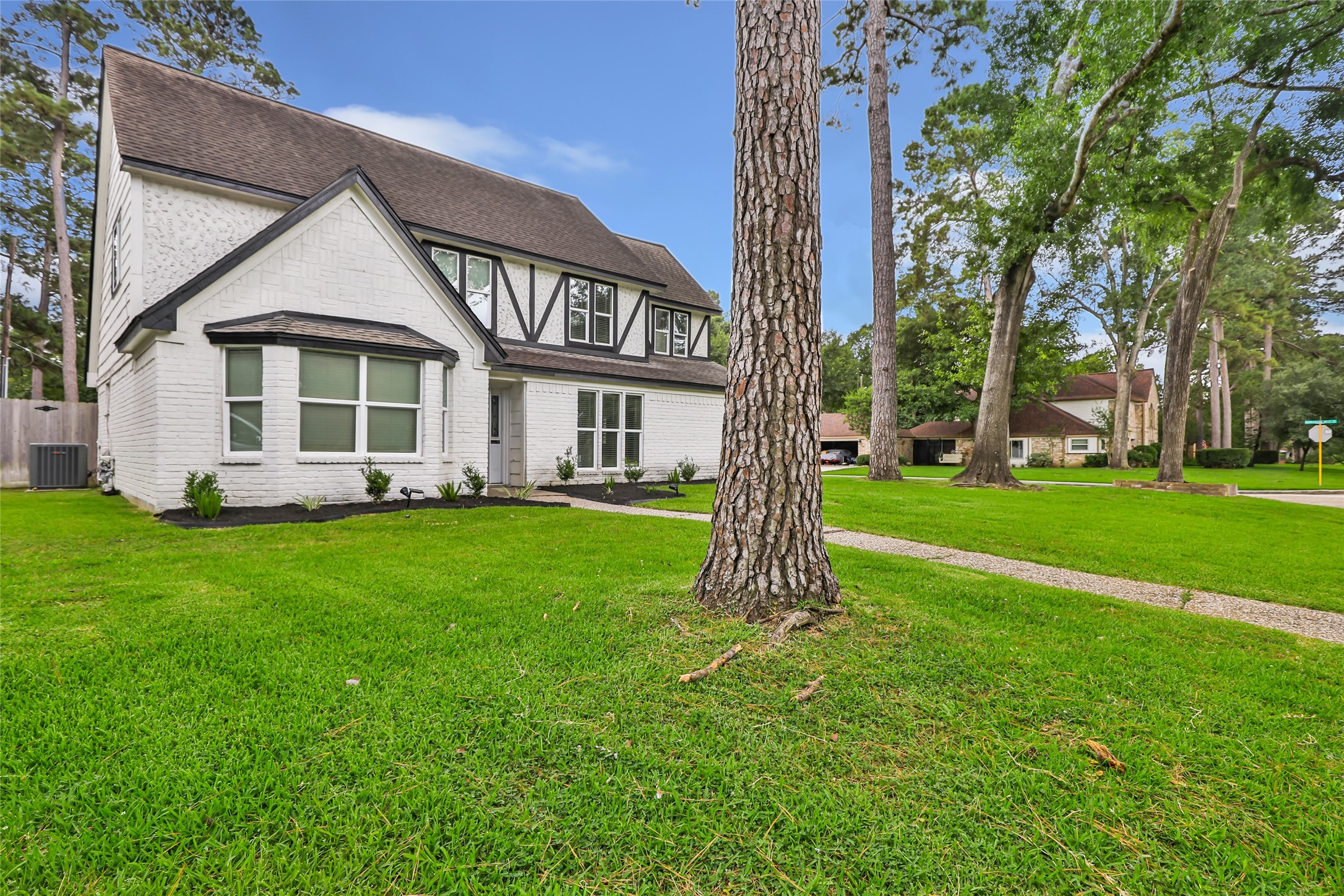 5419 Summerfield Lane Spring, TX 77379 - Photo 4 of 35