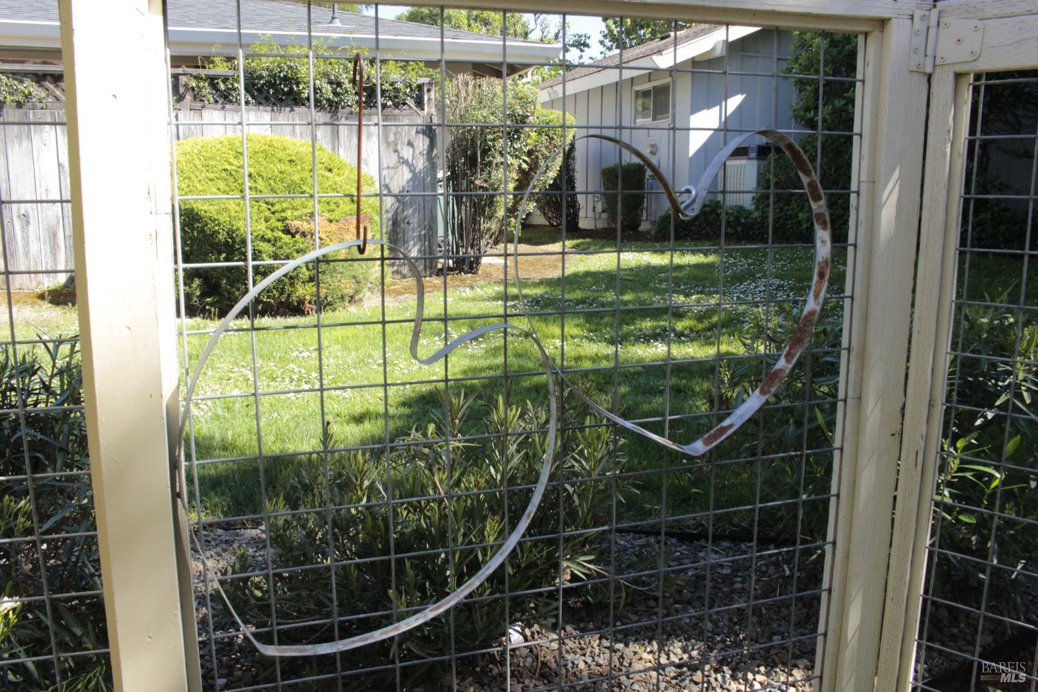 11 Oakgreen Santa Rosa, CA 95409 - Photo 37 of 37 a view of a yard