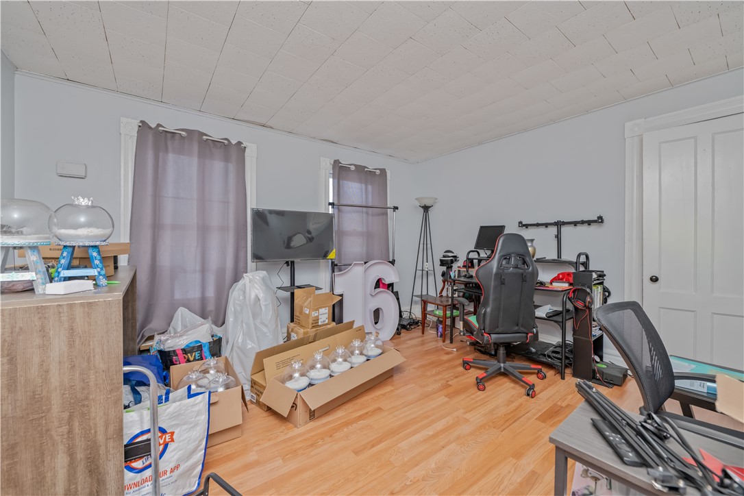 185 Lexington Avenue Rochester, NY 14613 - Photo 15 of 21