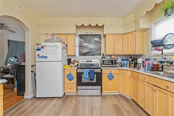 $139,900 | 185 Lexington Avenue, Rochester, NY 14613