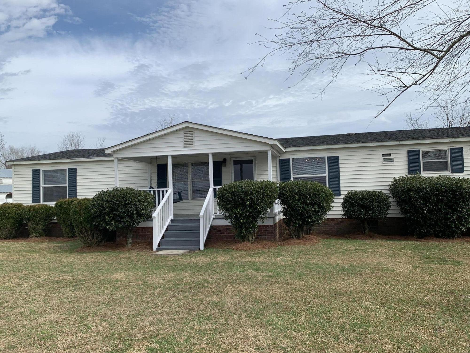 404 Northeast Road Wallace, NC 28466 - Photo 2 of 16 Front