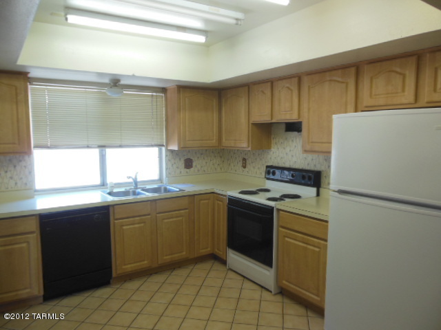 7740 East Lurlene Drive Tucson, AZ 85730 - Photo 7 of 17