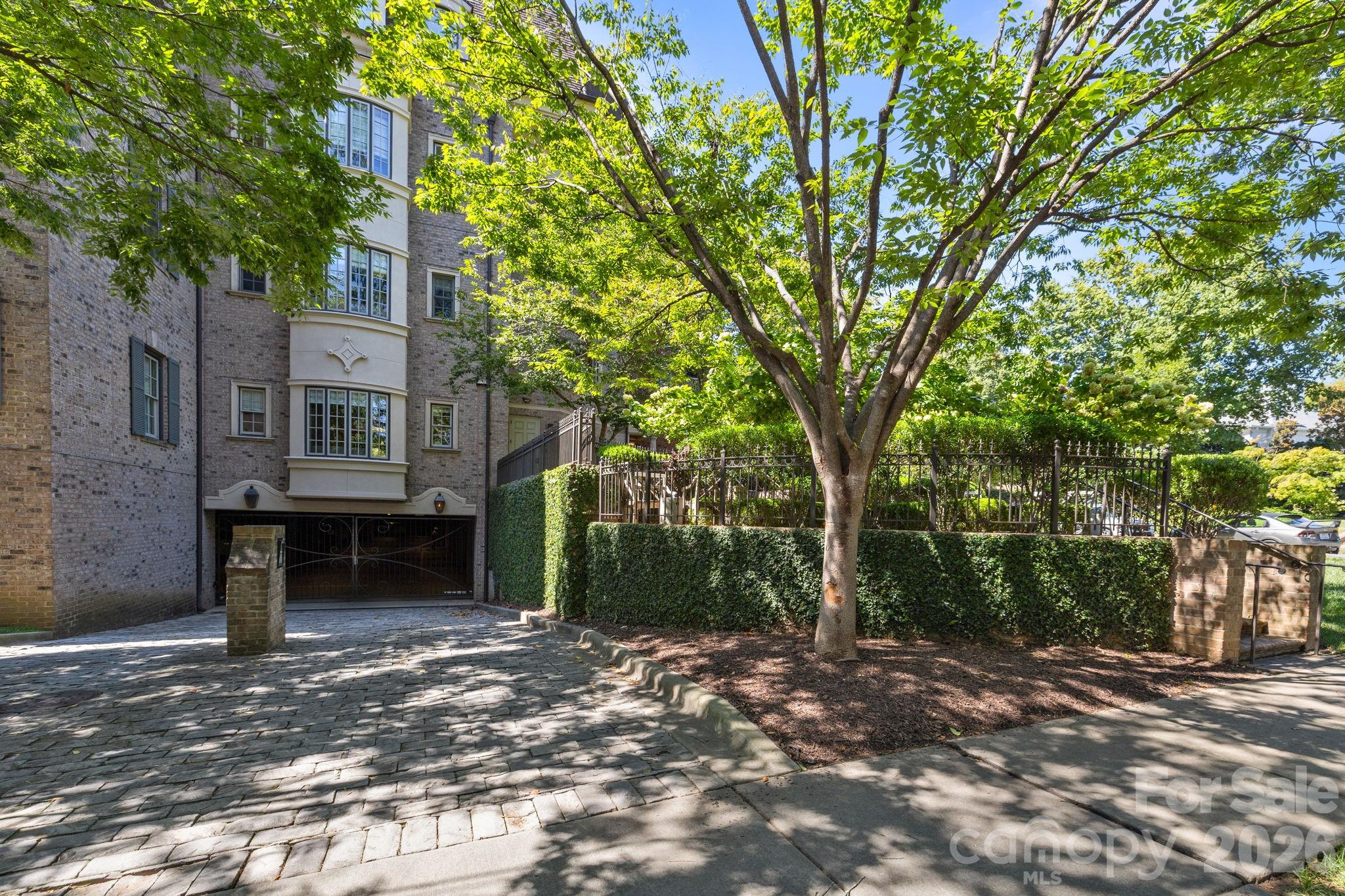168 Cherokee Road Charlotte, NC 28207 - Photo 40 of 40 Gallery Image 40