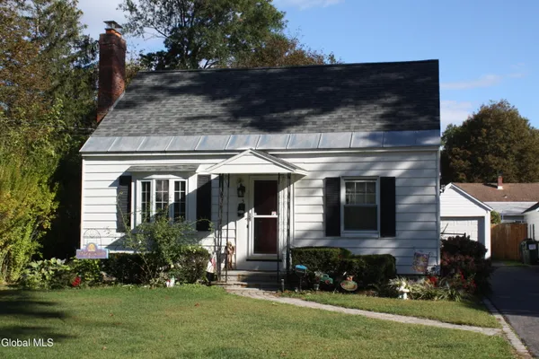 $257,500 | 35 Pine Street, Glenville, NY 12302