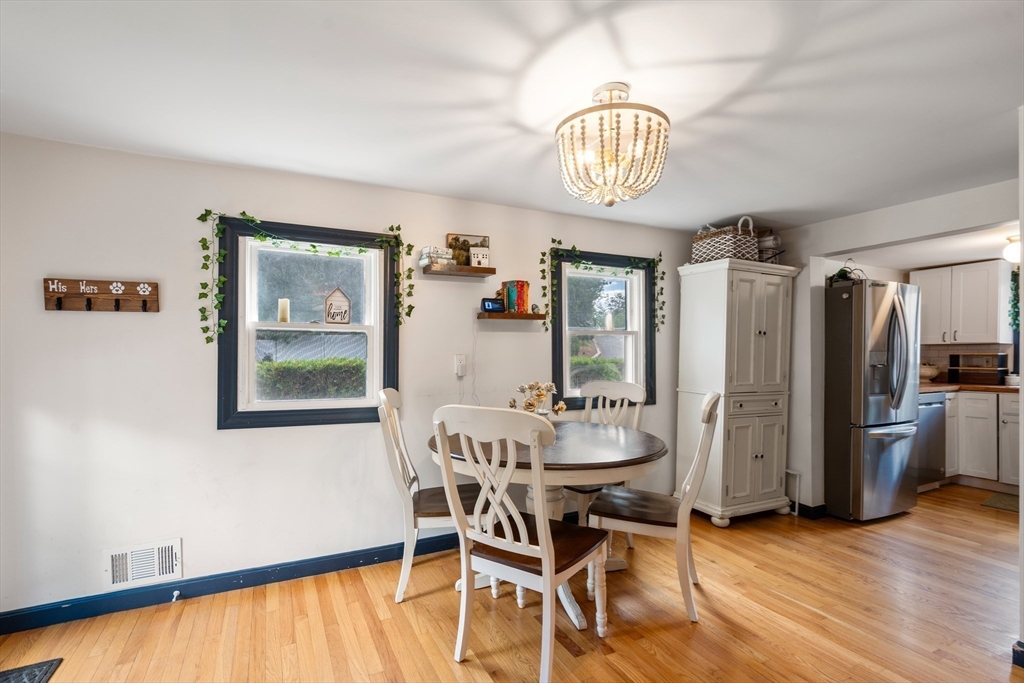84 Windsor Avenue Swampscott, MA 01907 - Photo 4 of 30