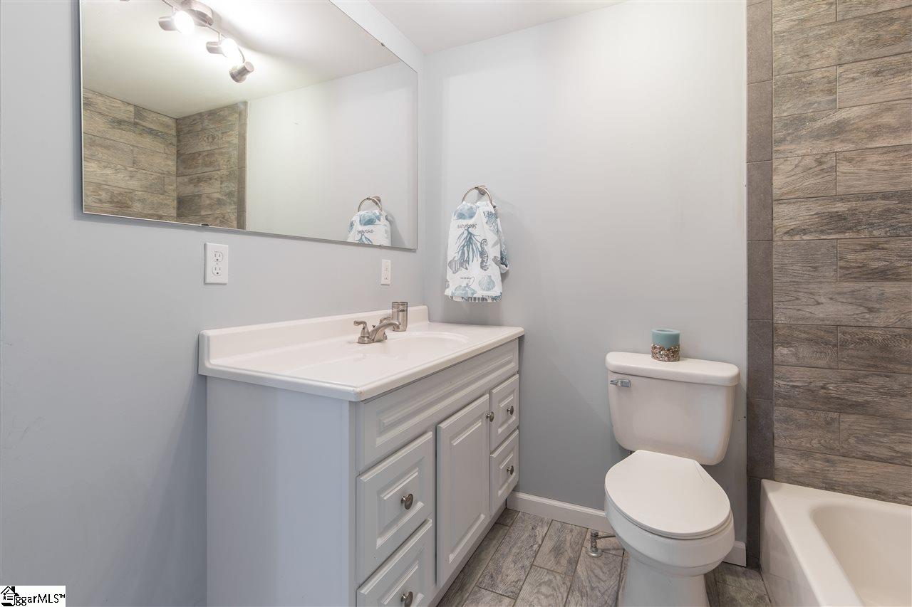 342 Ledbetter Road Travelers Rest, SC 29690 - Photo 12 of 19