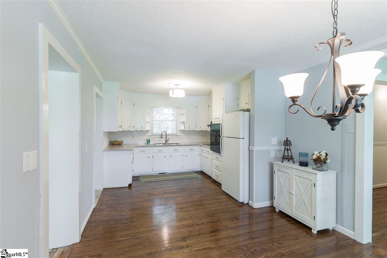 342 Ledbetter Road Travelers Rest, SC 29690 - Photo 9 of 19