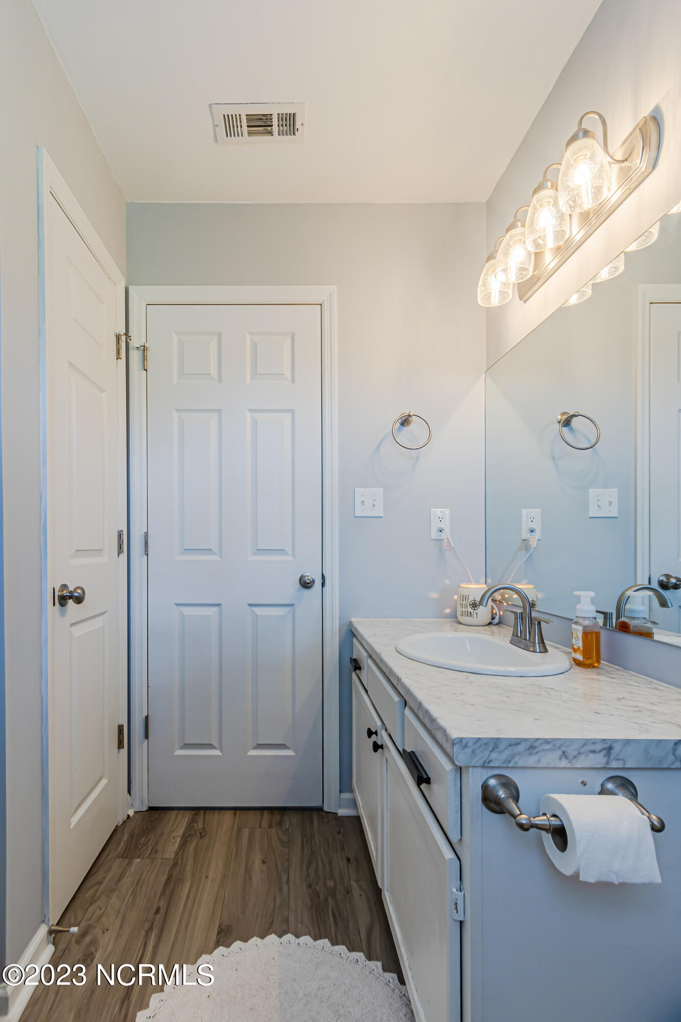 208 Parnell Road Hubert, NC 28539 - Photo 36 of 54 Bathroom 2