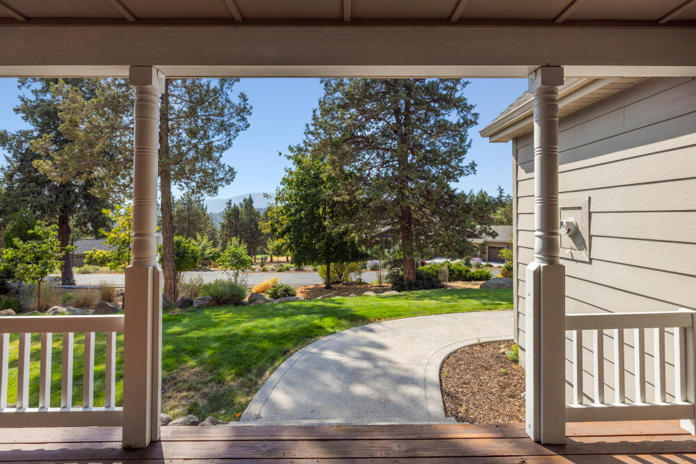 10831 Kestrel Road Klamath Falls, OR 97601 - Photo 5 of 51 Gallery Image 5