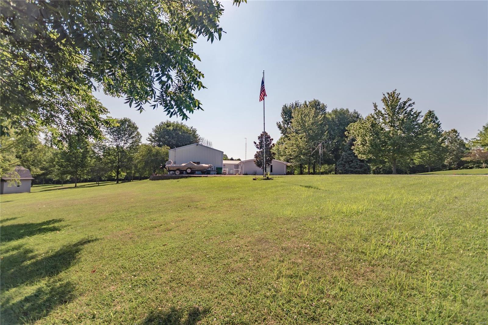 7266 D Road Waterloo, IL 62298 - Photo 14 of 40