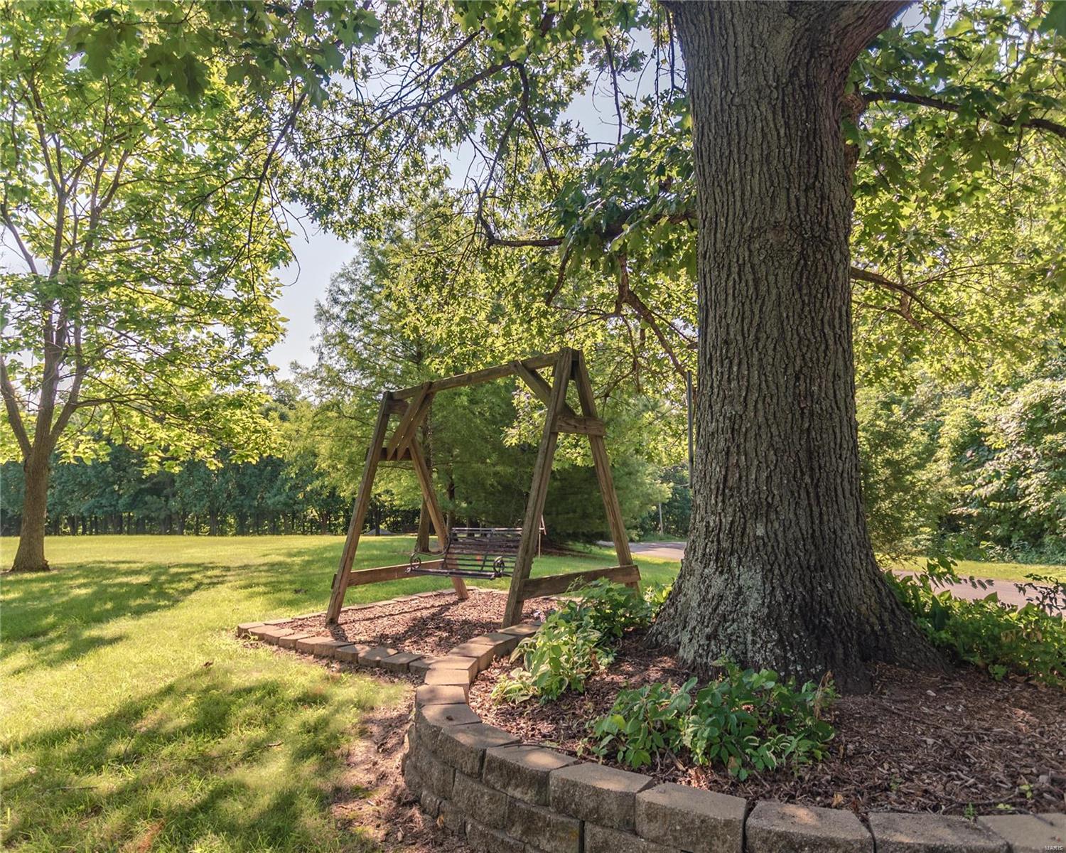 7266 D Road Waterloo, IL 62298 - Photo 4 of 40