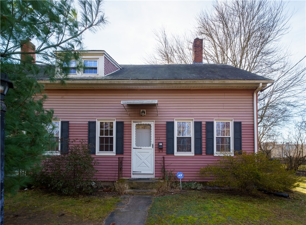 20 Reed Street Warwick, RI 02886 - Photo 2 of 31