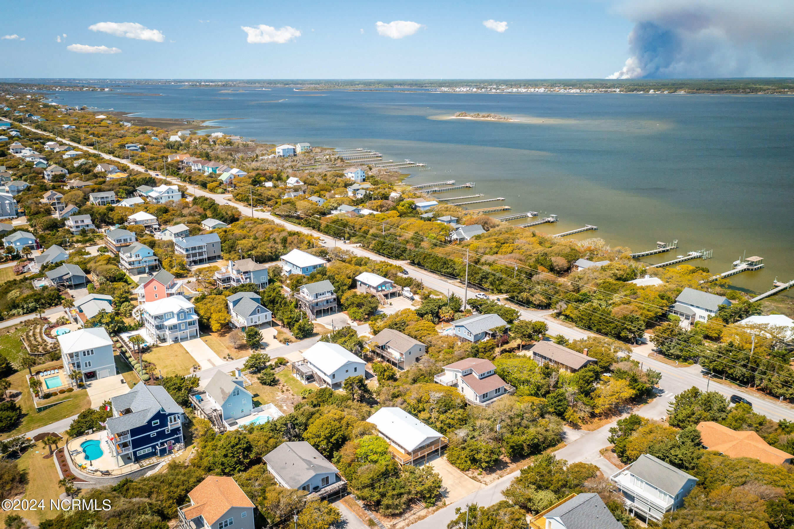 106 Robin Street Emerald Isle, NC 28594 - Photo 34 of 46 20240403 MLS A_Harris 106 Robin St Emera