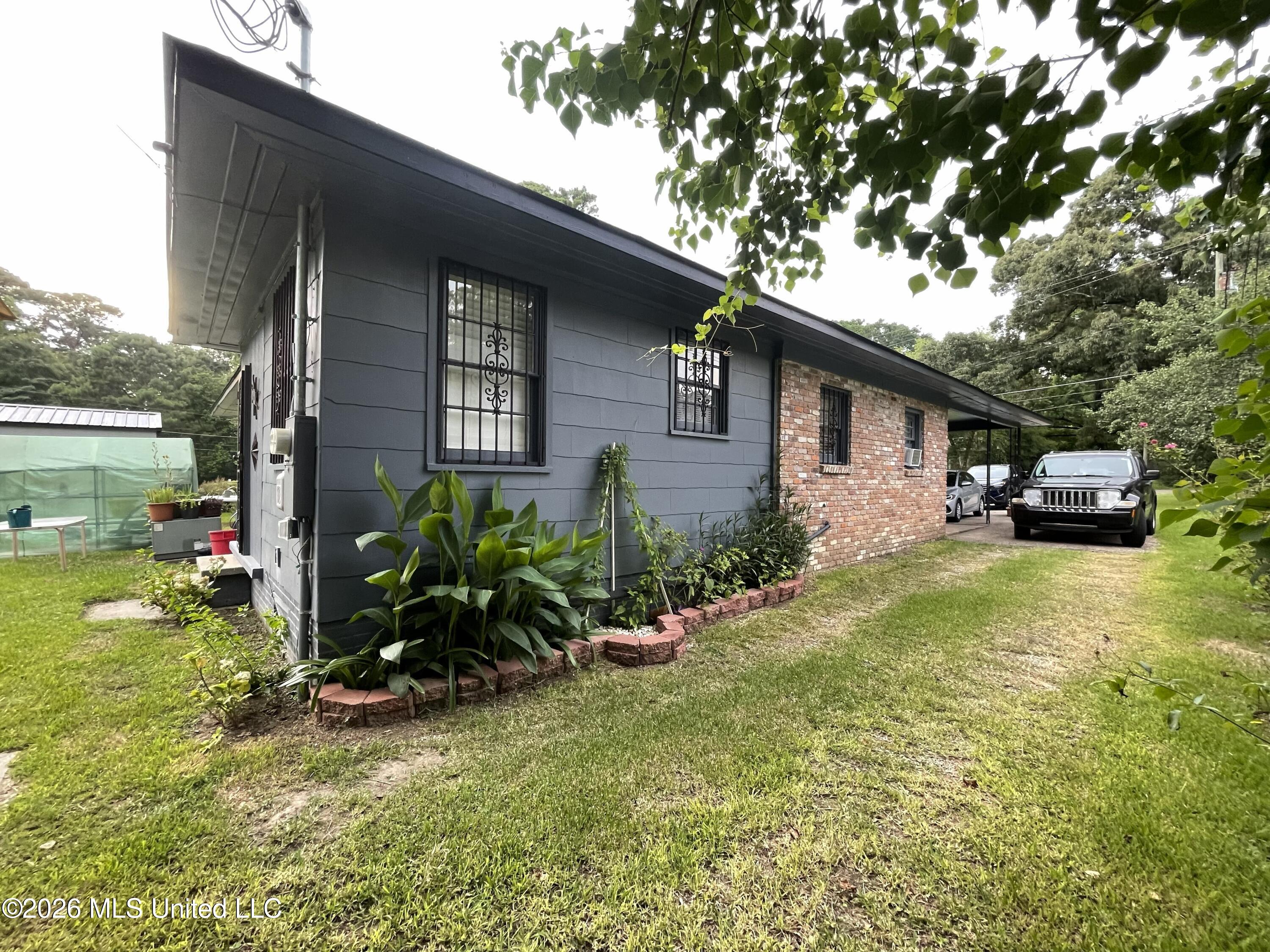1172 West 20th Street Laurel, MS 39440 - Photo 31 of 36 elevation left rear