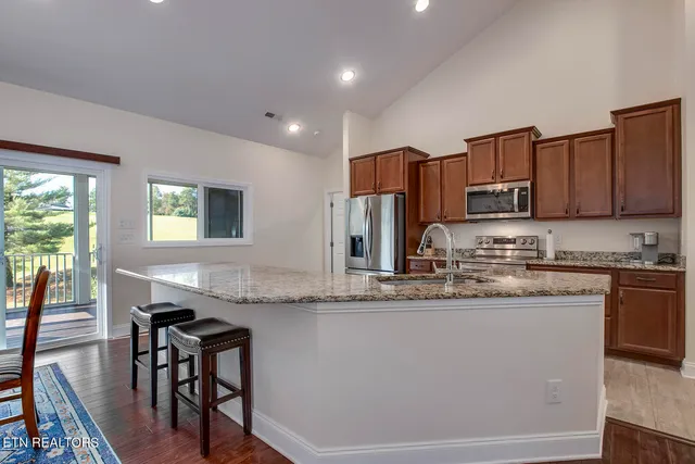 $489,000 | 134 Daleyuhski Way, Loudon, TN 37774