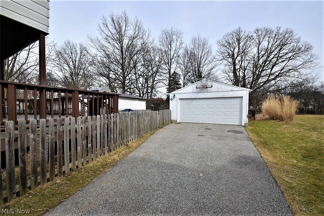 2489 Kingston Road Cleveland, OH 44118 - Photo 27 of 30 Gallery Image 27