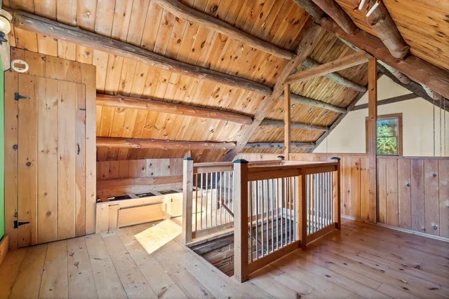 $399,999 | 192 Turkey Lane, Winthrop, ME 04364