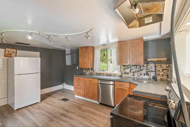 $399,999 | 192 Turkey Lane, Winthrop, ME 04364