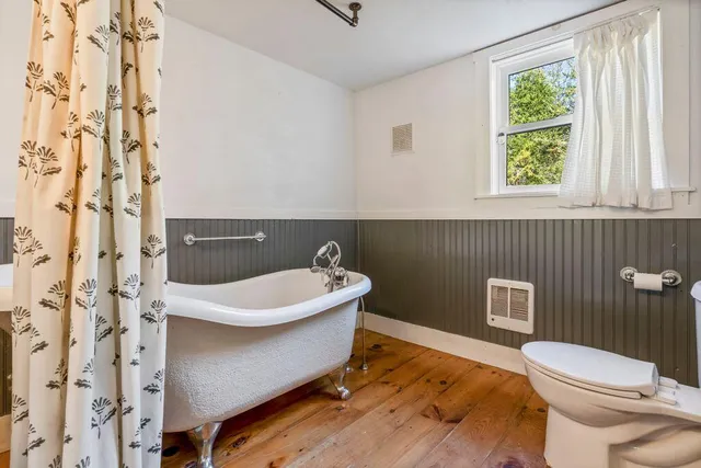 $399,999 | 192 Turkey Lane, Winthrop, ME 04364