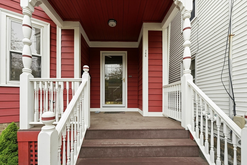 166 Chestnut Street, Unit 1 Brookline, MA 02445 - Photo 3 of 33
