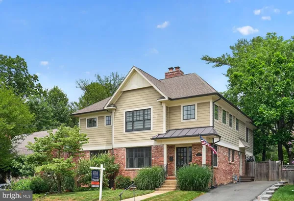 $1,975,000 | 6041 23rd Street North, Arlington, VA 22205