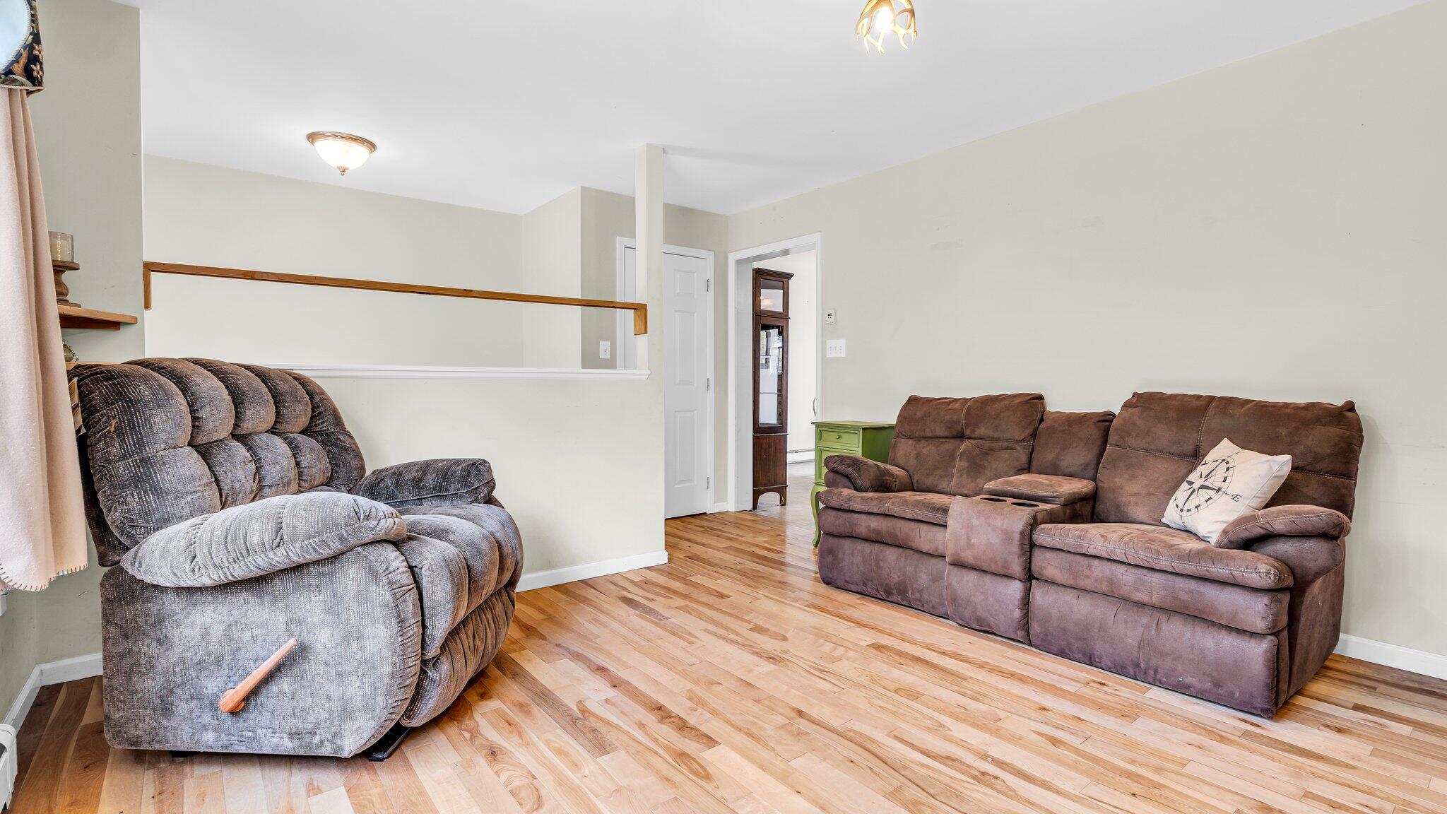 15 Juniper Hill Road Boothbay, ME 04537 - Photo 5 of 42 5