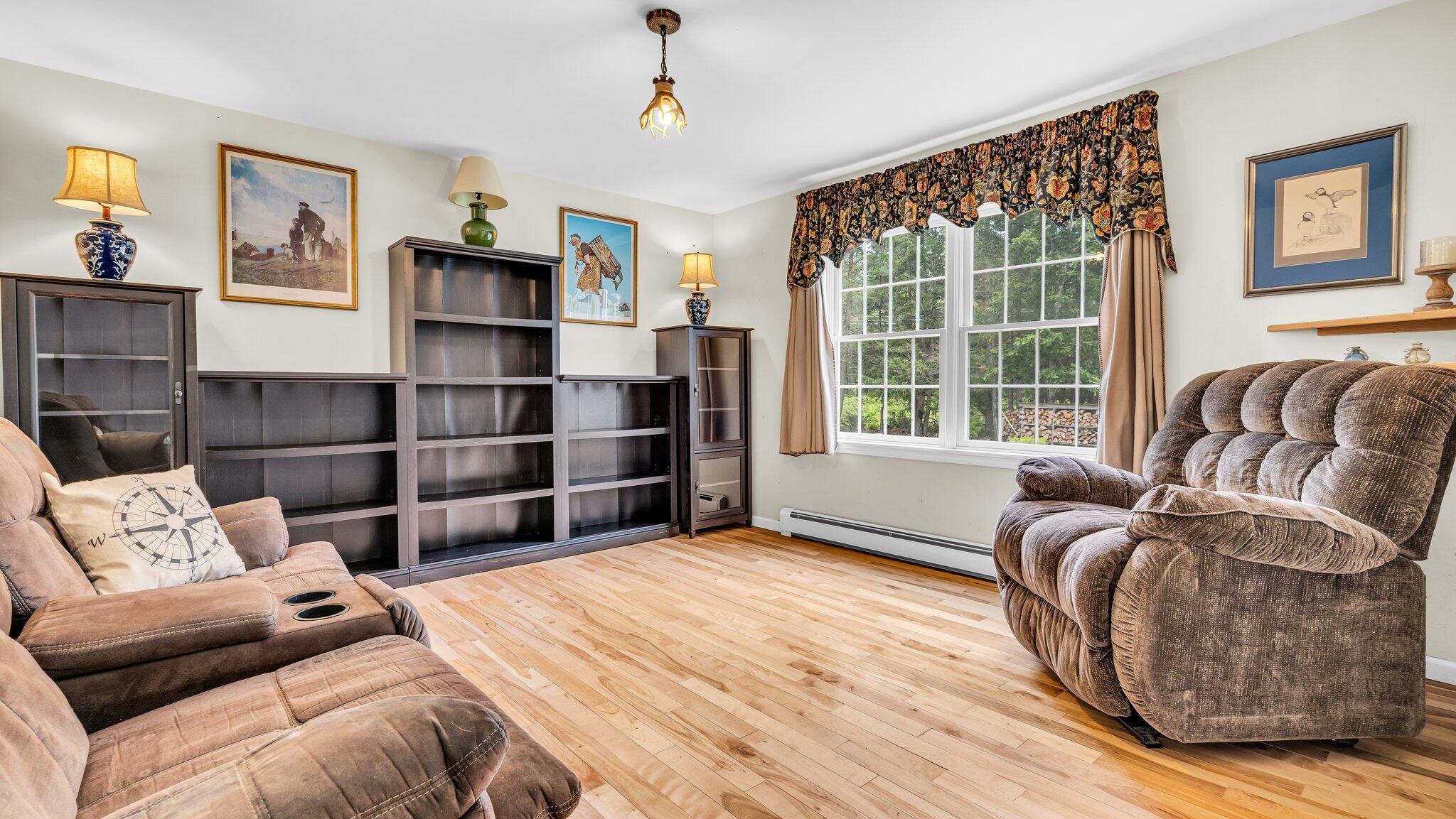 15 Juniper Hill Road Boothbay, ME 04537 - Photo 6 of 42 6