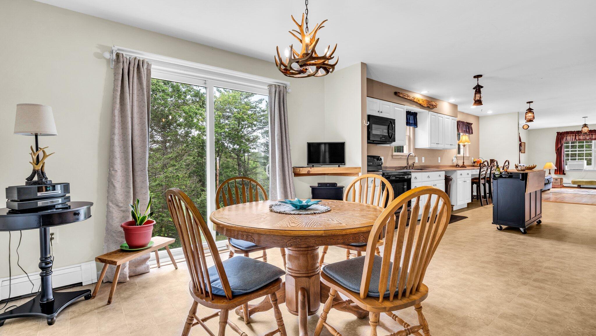 15 Juniper Hill Road Boothbay, ME 04537 - Photo 9 of 42 9