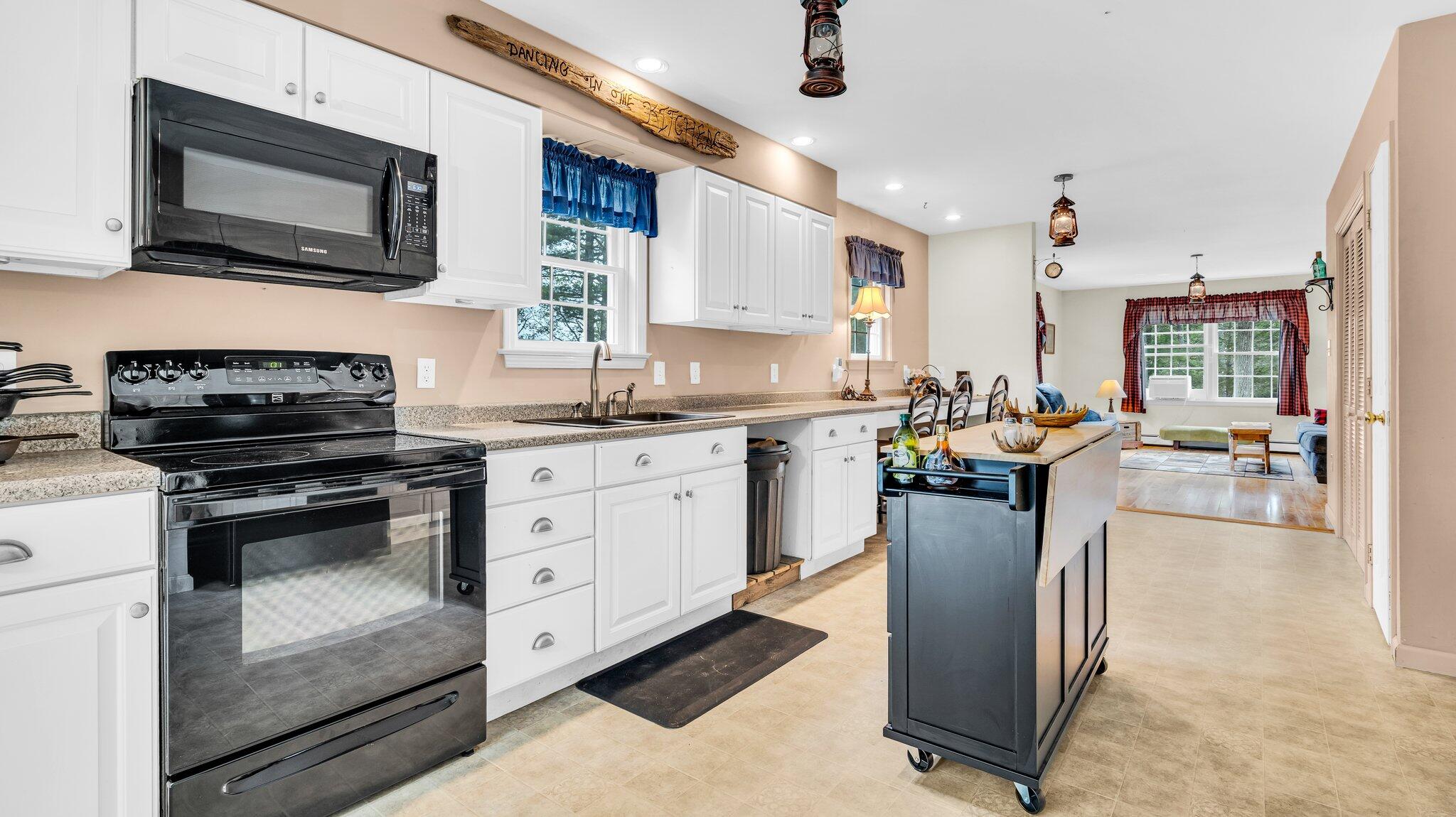 15 Juniper Hill Road Boothbay, ME 04537 - Photo 10 of 42 10