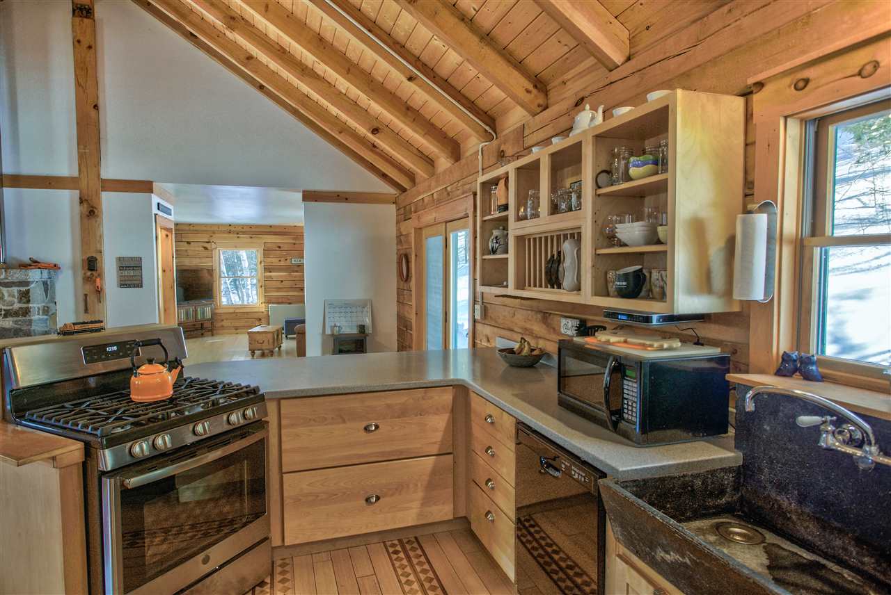 222 Brownsville Road Hartland, VT 05048 - Photo 5 of 24 Gallery Image 5
