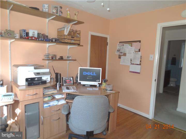 703 Glen Road Warminster, PA 18974 - Photo 14 of 20 Gallery Image 14