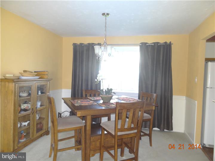 703 Glen Road Warminster, PA 18974 - Photo 7 of 20 Gallery Image 7